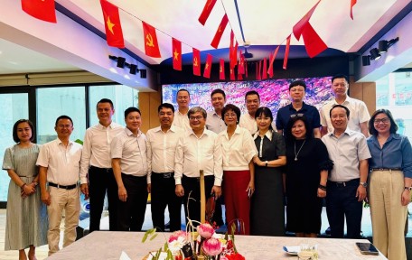CHỦ TỊCH HANEL ĐỀ XUẤT XÂY DỰNG CỘNG ĐỒNG DOANH NGHIỆP HÀ NỘI TRÊN KHÔNG GIAN MẠNG